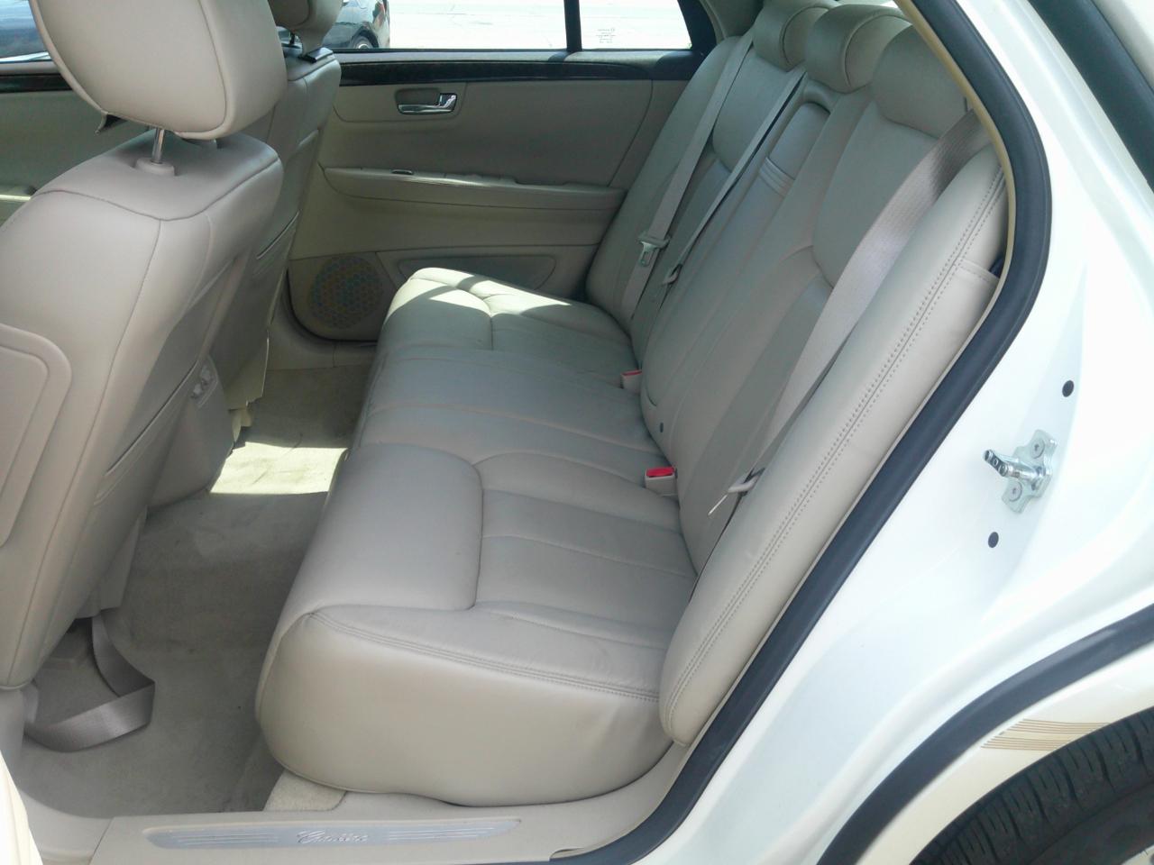 Cadillac DTS V8 2010
