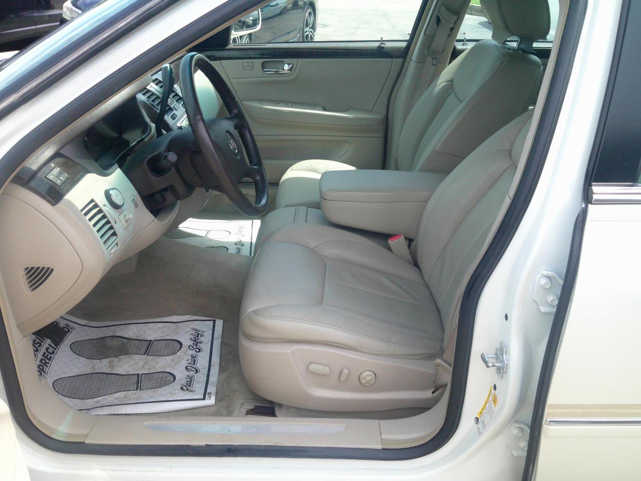 Cadillac DTS V8 2010