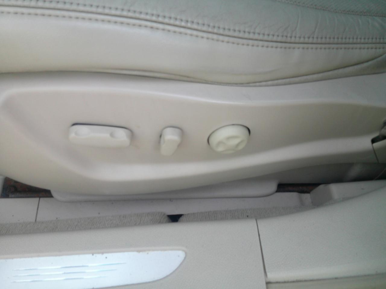 Cadillac DTS V8 2010