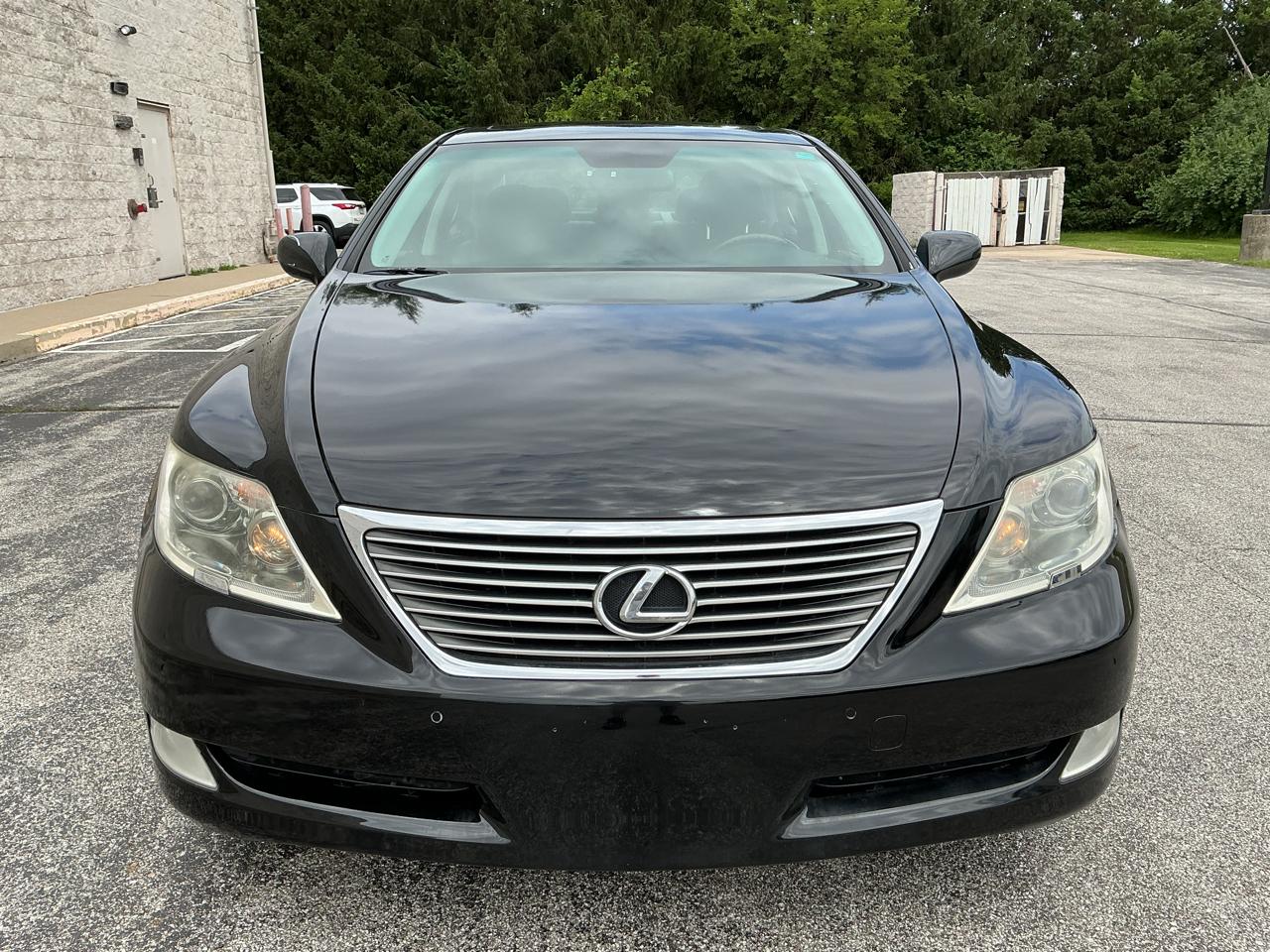 Lexus LS 460 Luxury Sedan AWD 2009