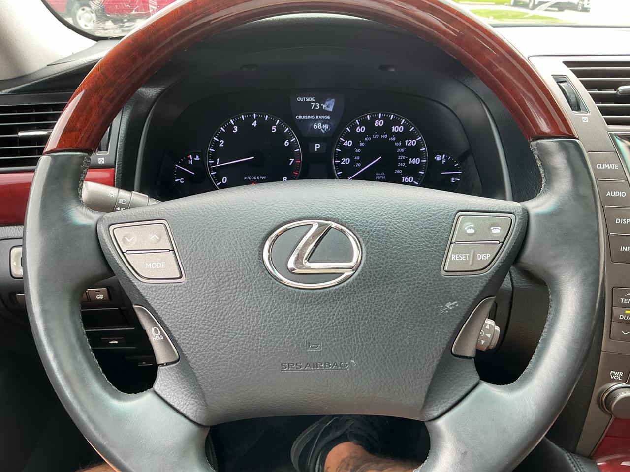Lexus LS 460 Luxury Sedan AWD 2009