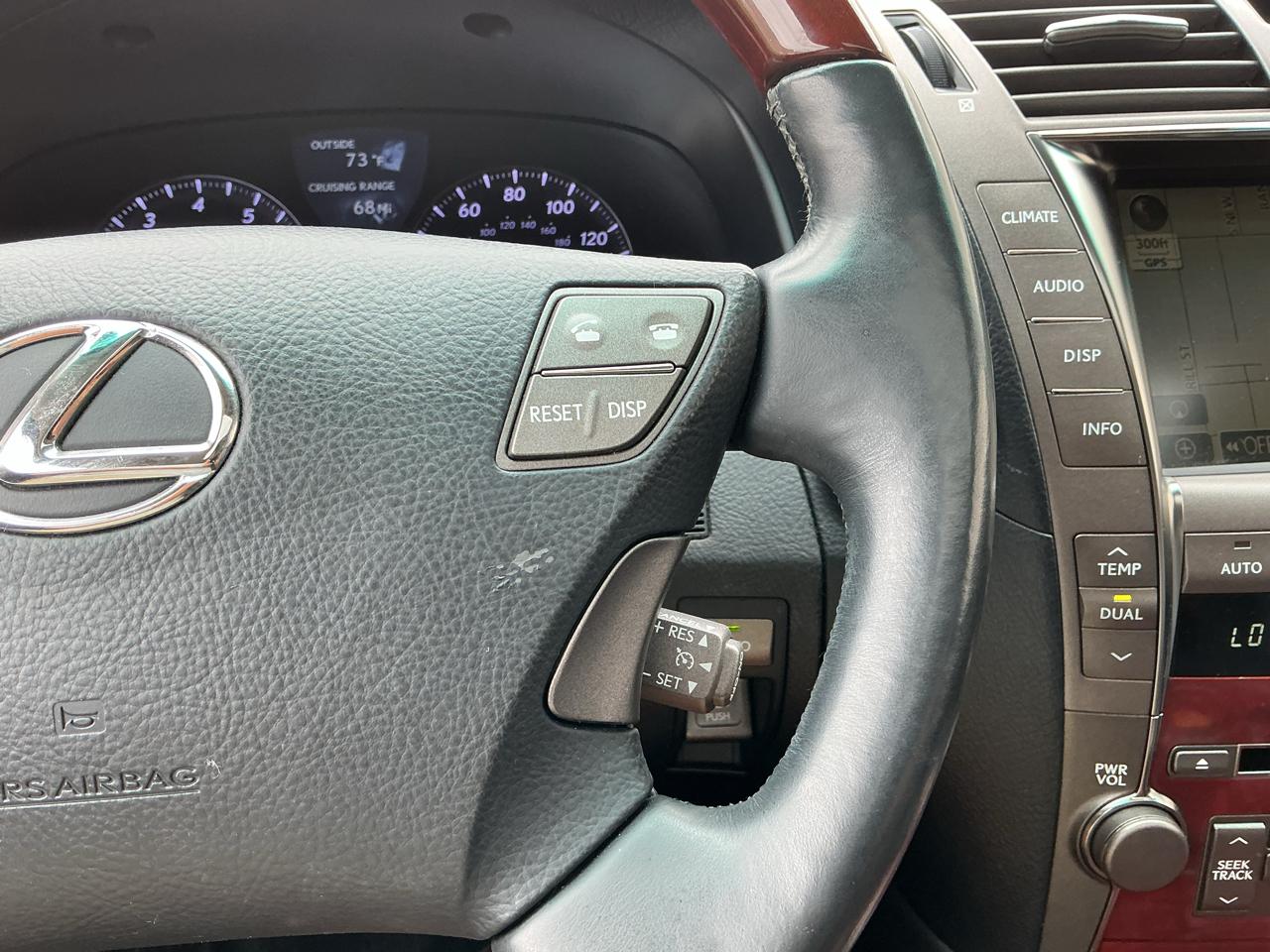 Lexus LS 460 Luxury Sedan AWD 2009