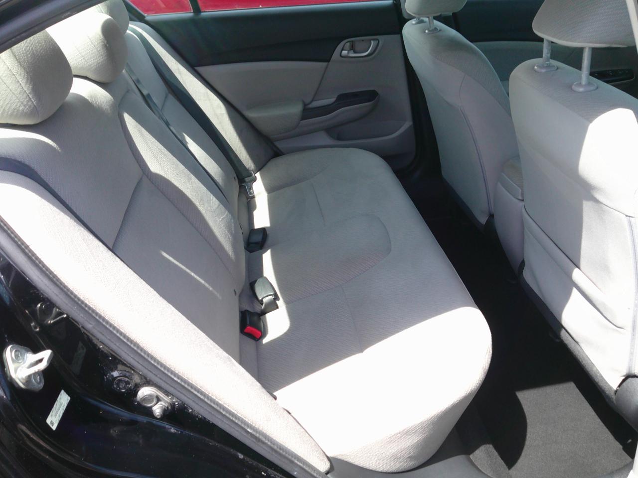Honda Civic LX Sedan 5-Speed AT 2013