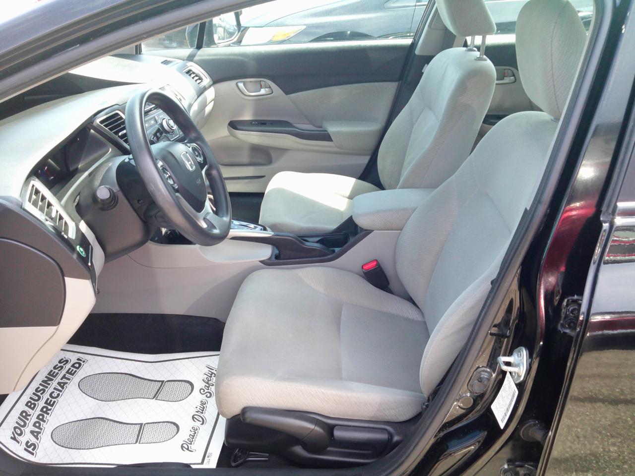 Honda Civic LX Sedan 5-Speed AT 2013