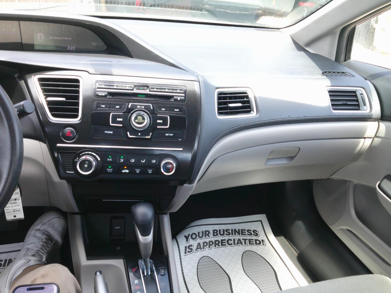 Honda Civic LX Sedan 5-Speed AT 2013