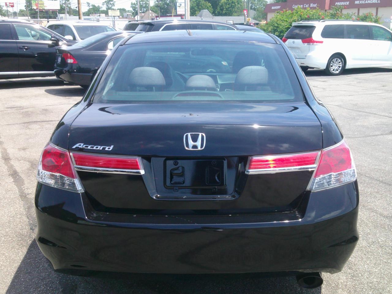 Honda Accord EX Sedan AT 2012