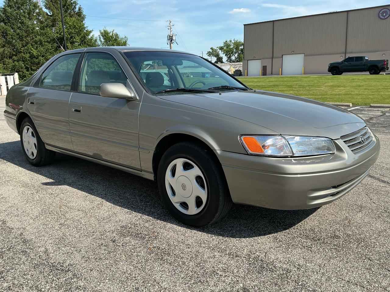 Toyota Camry CE V6 1997