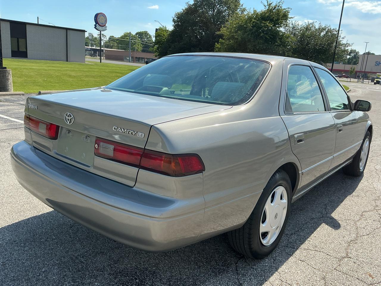 Toyota Camry CE V6 1997