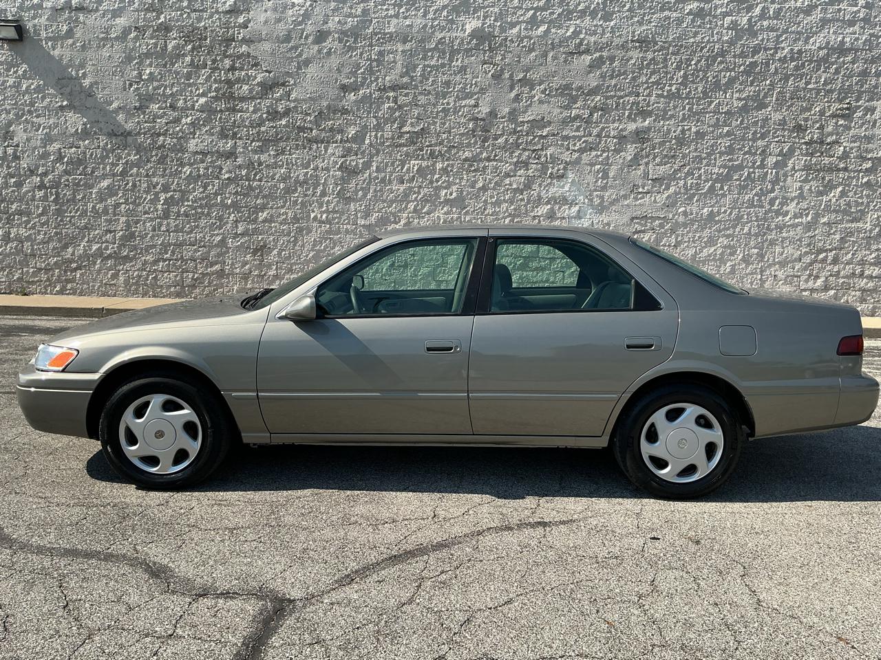 Toyota Camry CE V6 1997