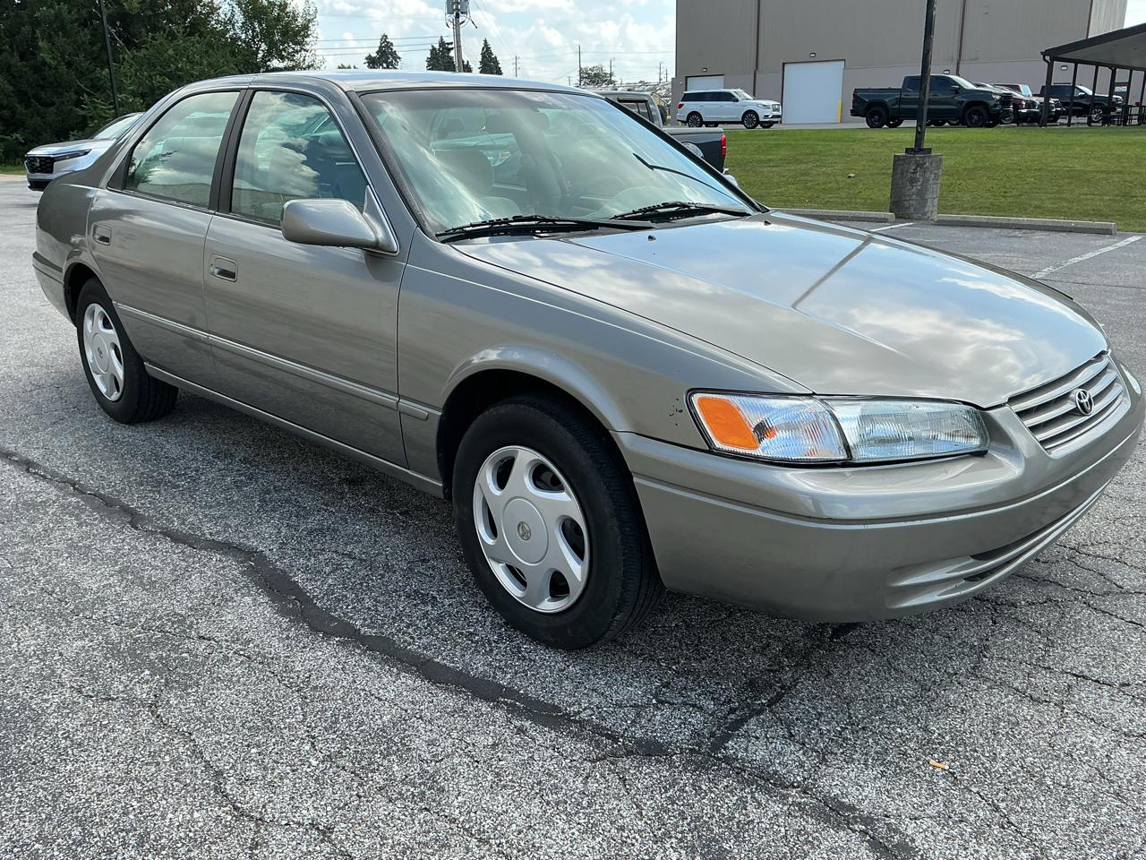 Toyota Camry CE V6 1997
