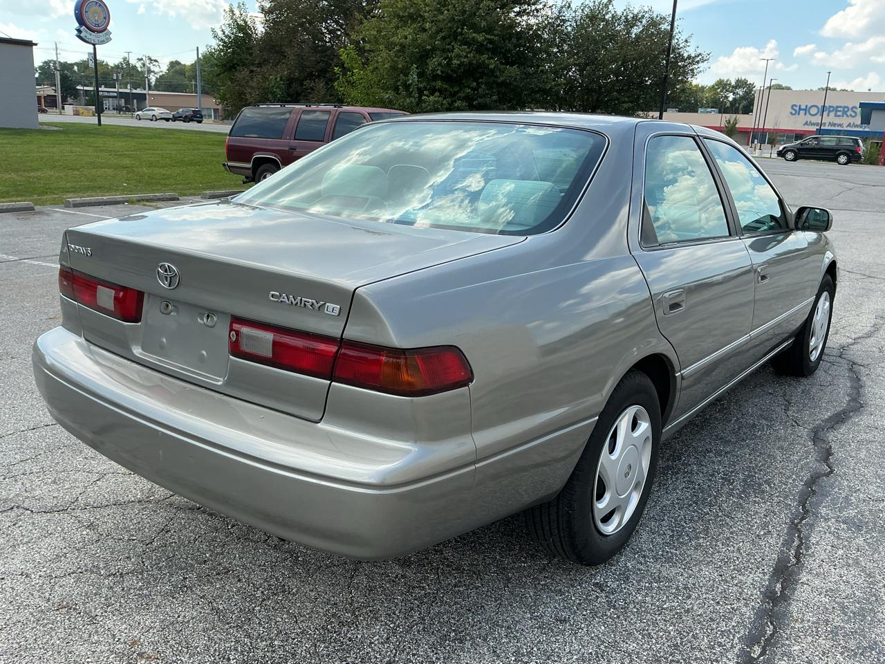 Toyota Camry CE V6 1997