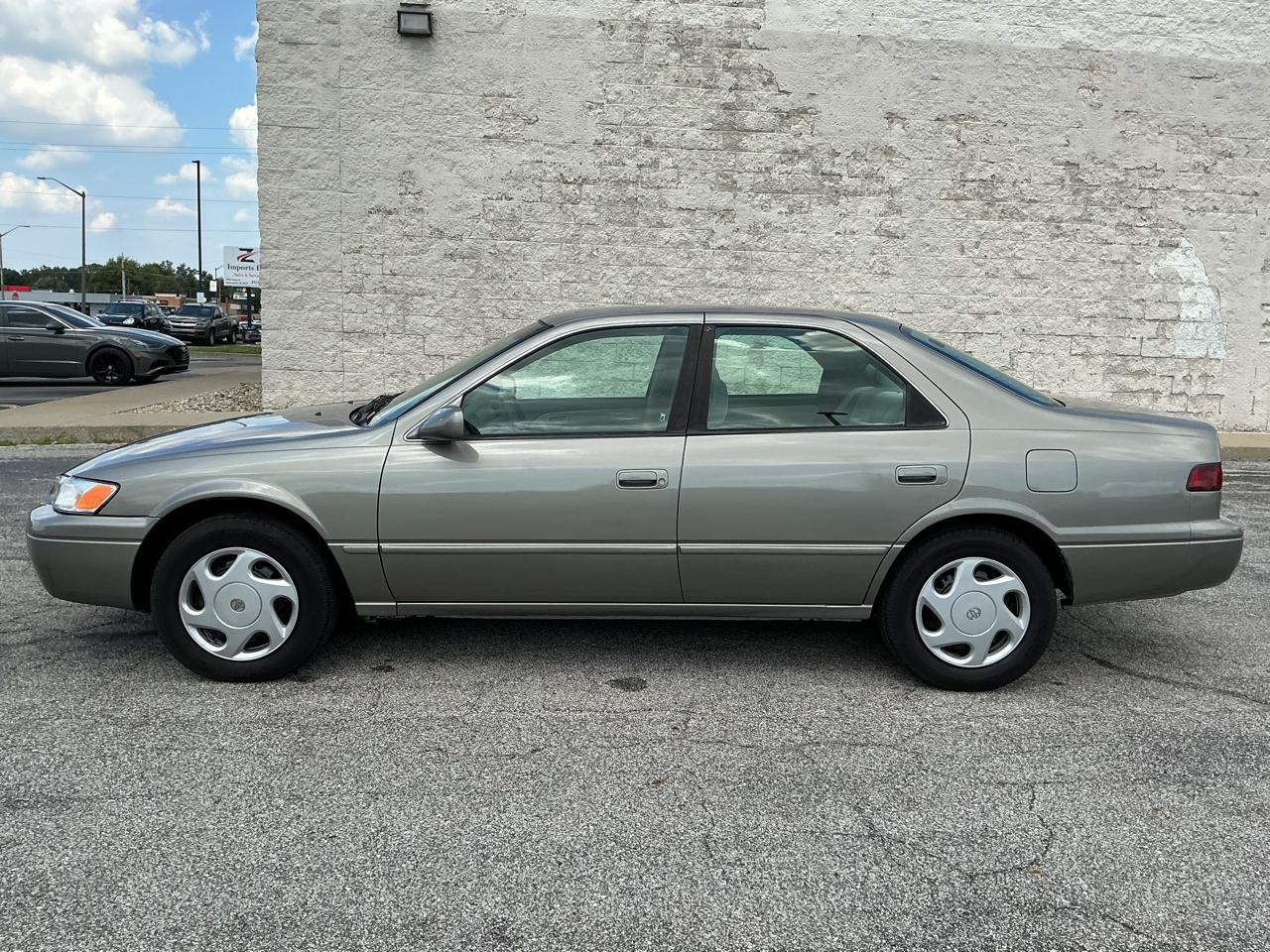 Toyota Camry CE V6 1997