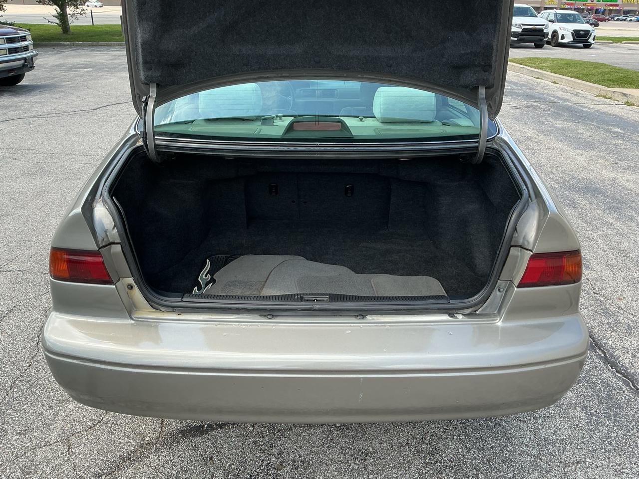 Toyota Camry CE V6 1997