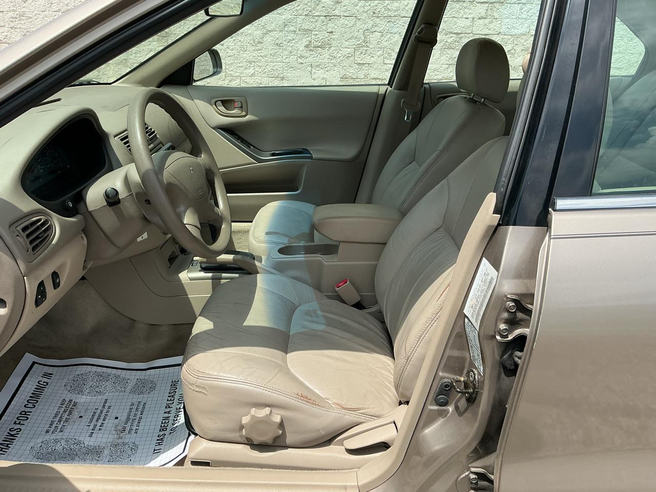 Mitsubishi Galant ES 2002