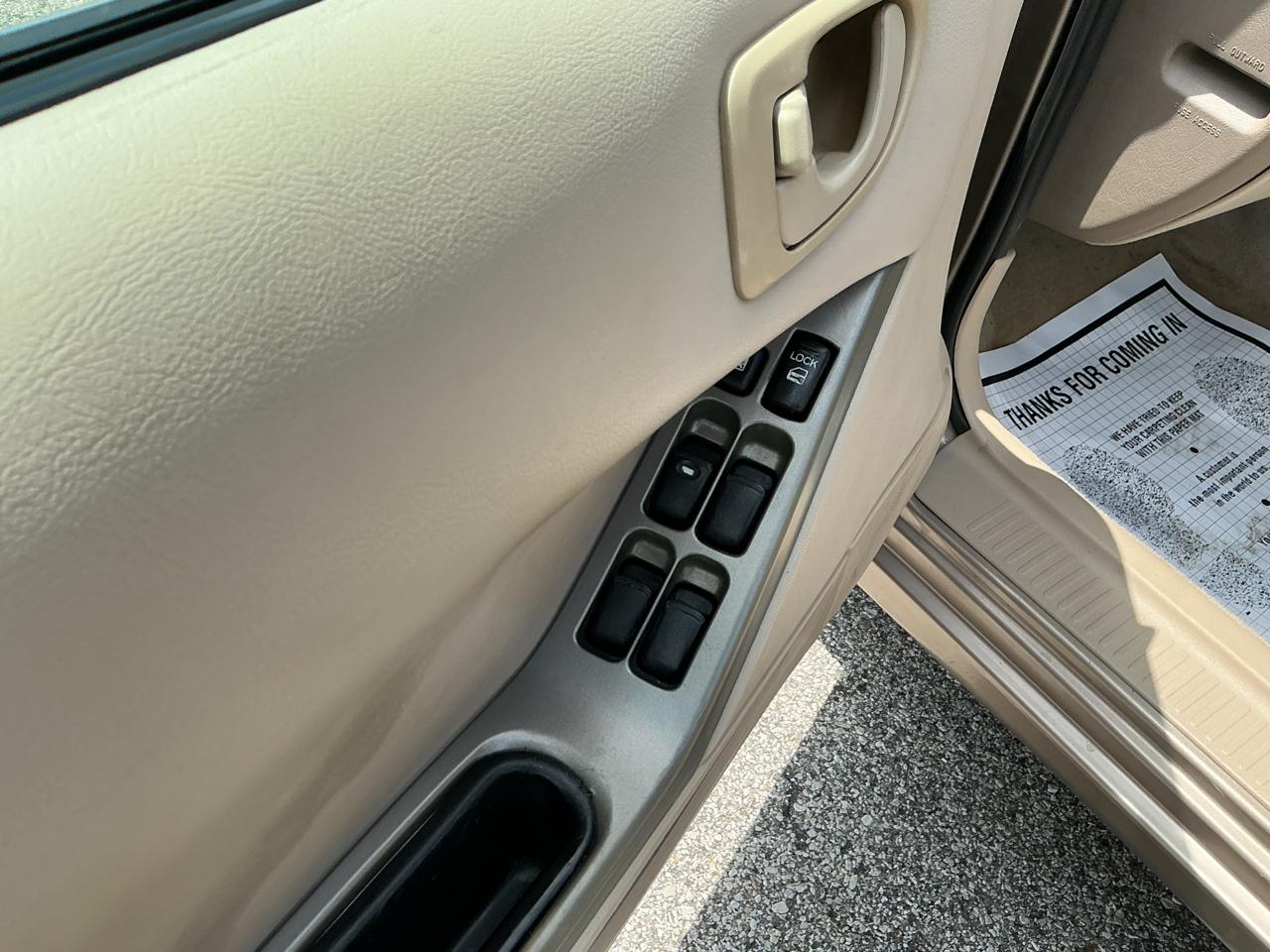 Mitsubishi Galant ES 2002
