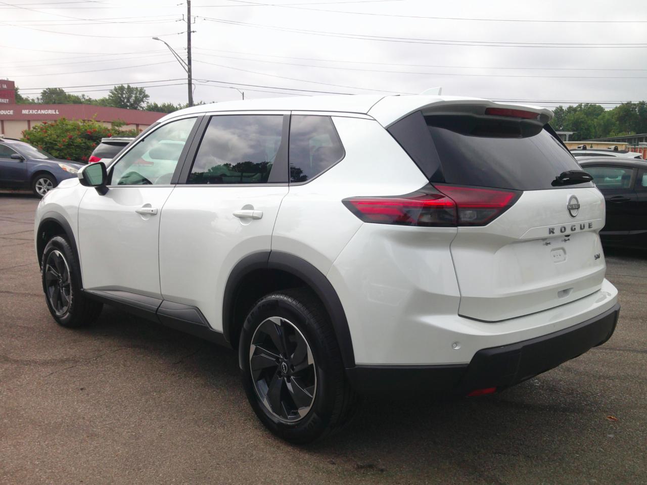 Nissan Rogue SV 2024