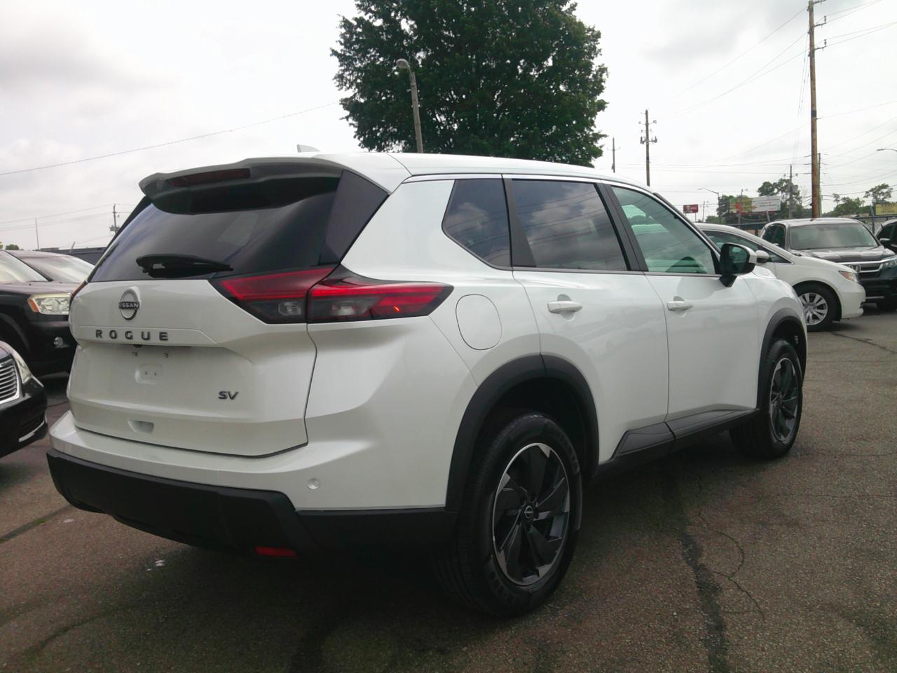 Nissan Rogue SV 2024