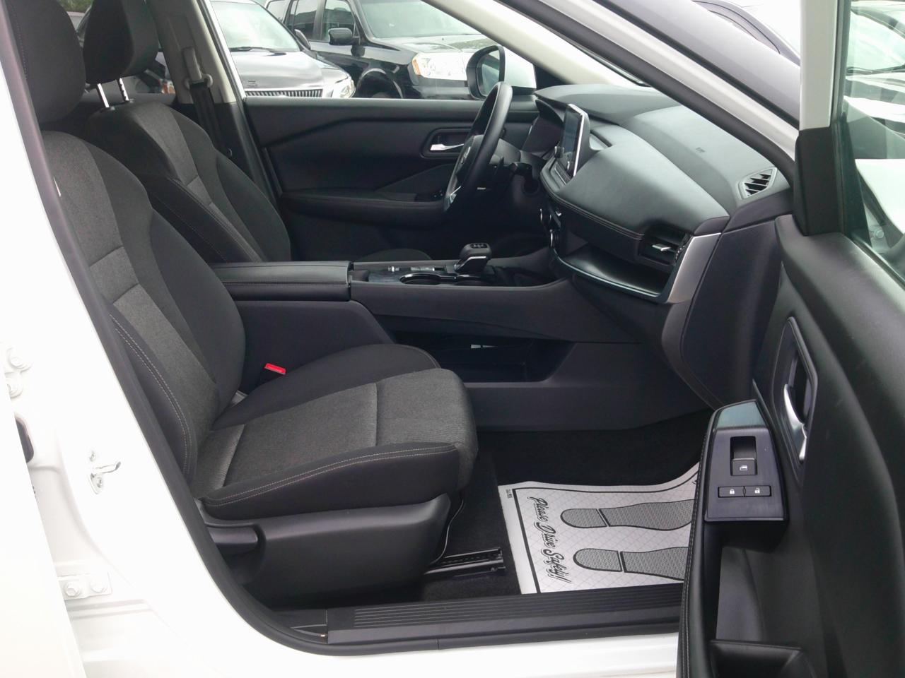 Nissan Rogue SV 2024