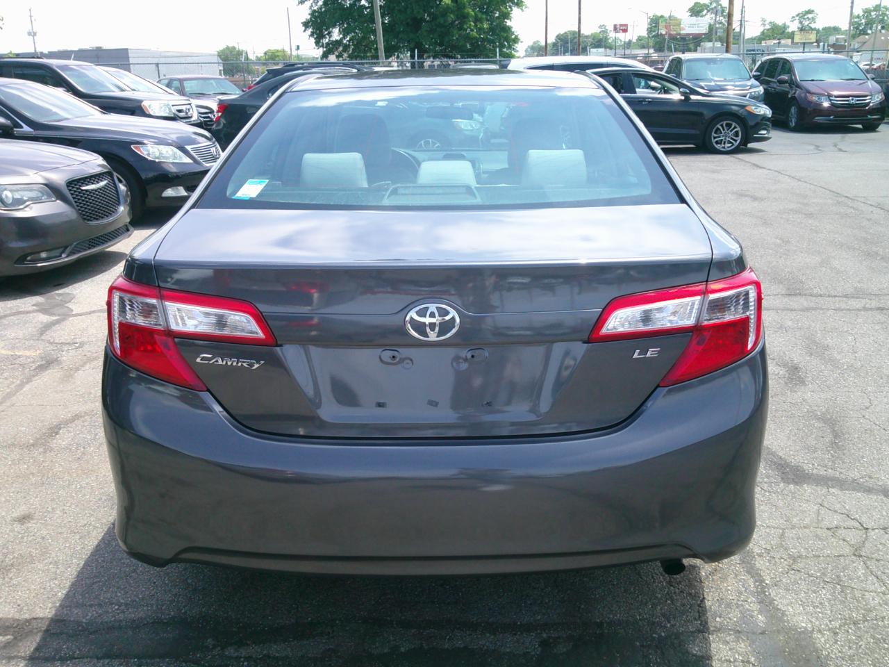 Toyota Camry LE 2014