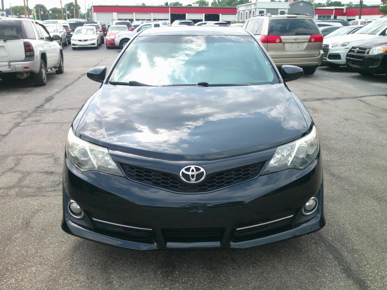 Toyota Camry SE 2013