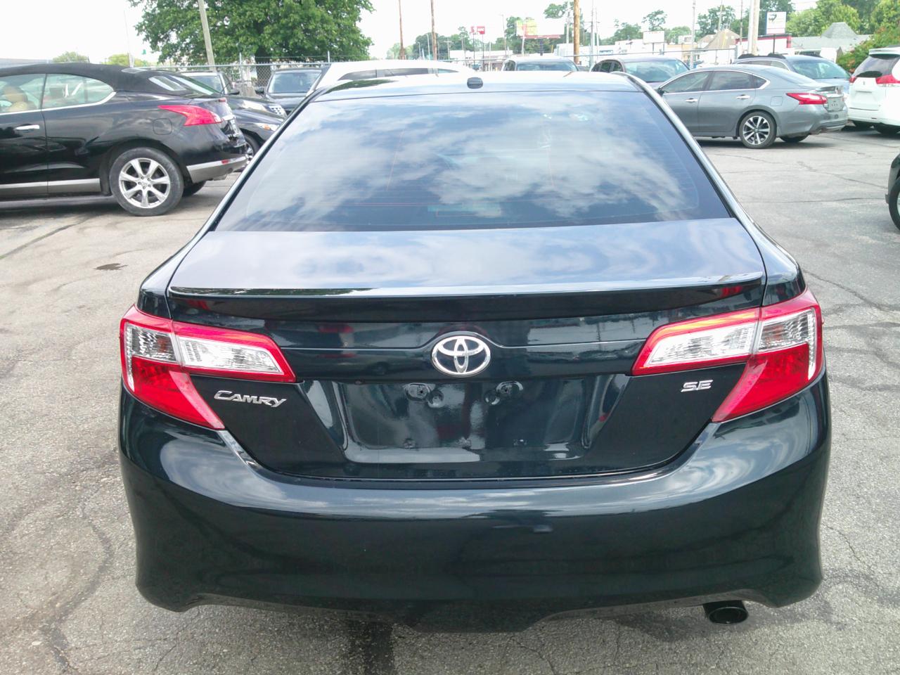 Toyota Camry SE 2013