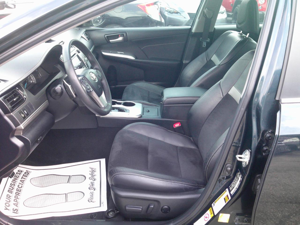 Toyota Camry SE 2013