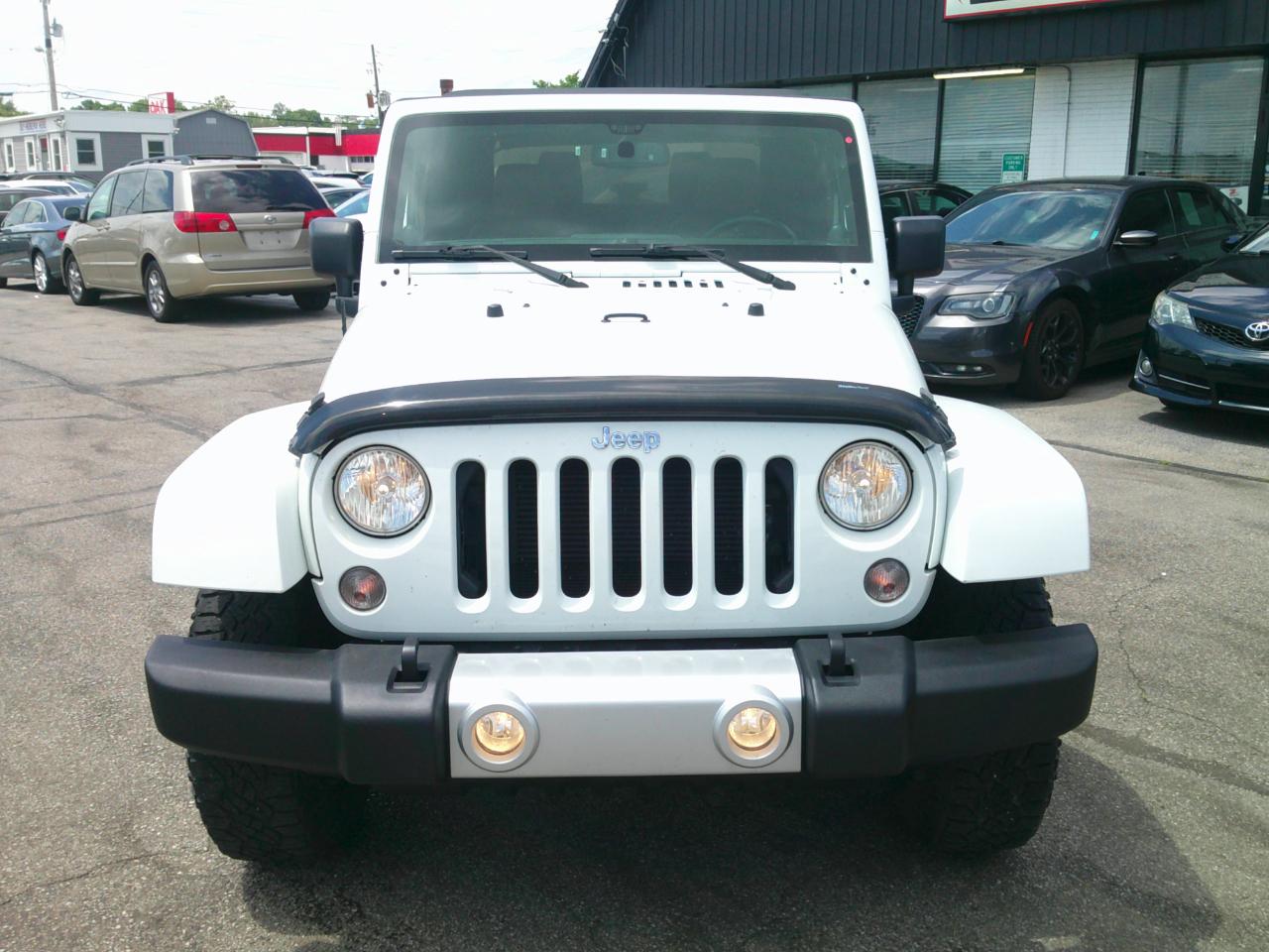 Jeep Wrangler Sahara 4WD 2014