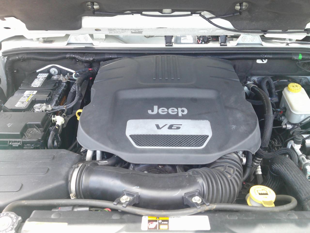 Jeep Wrangler Sahara 4WD 2014
