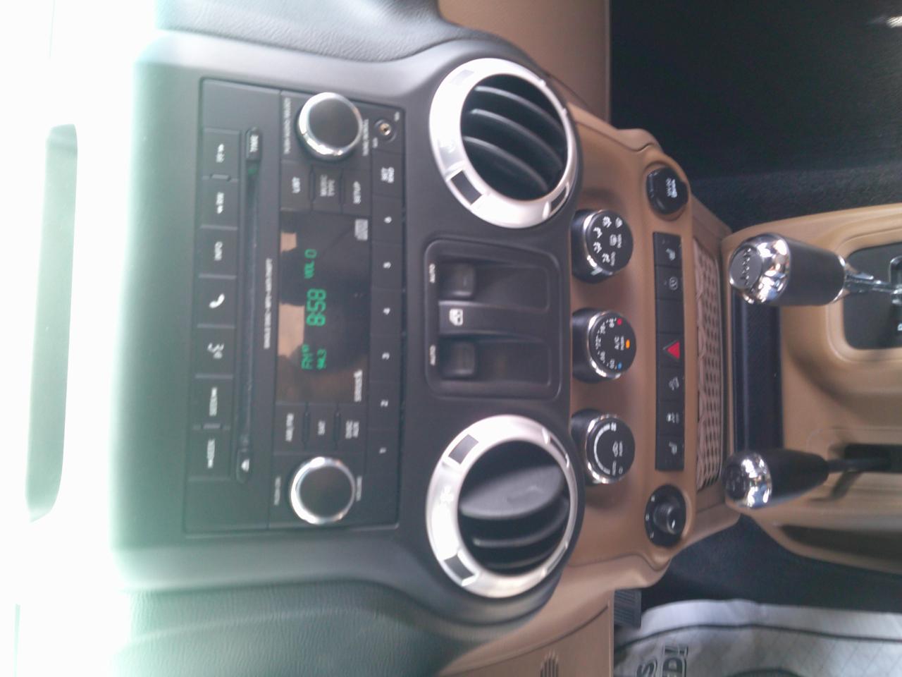 Jeep Wrangler Sahara 4WD 2014