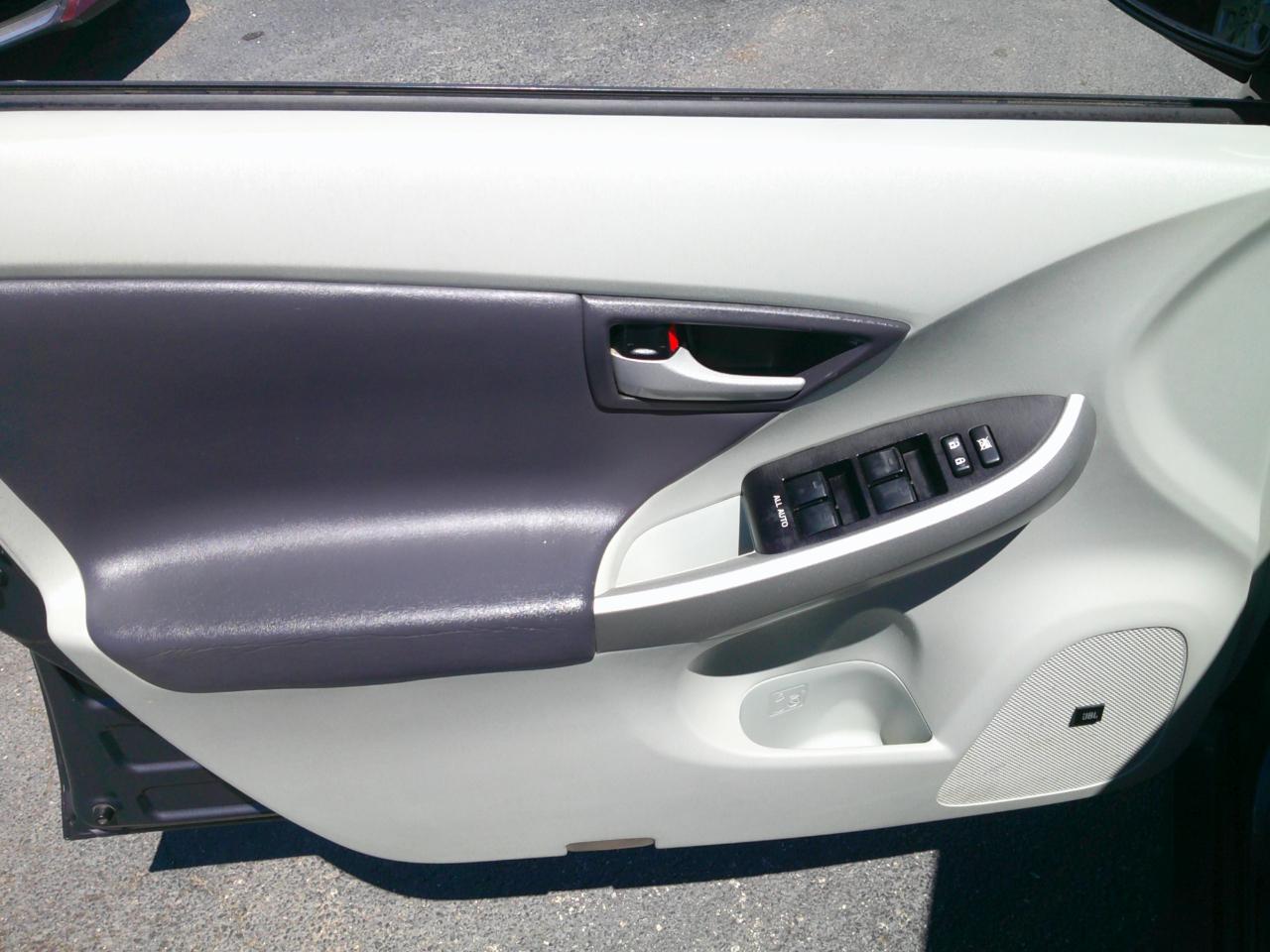 Toyota Prius Prius III 2010