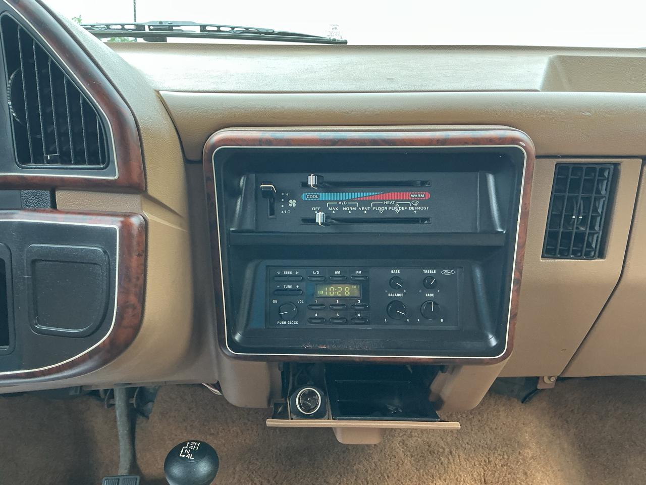 Ford Bronco Custom 1989