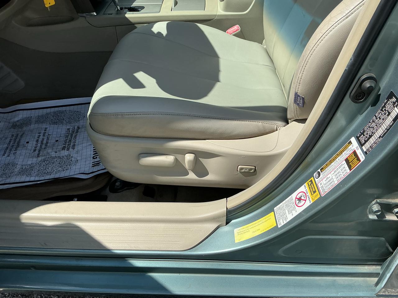 Toyota Camry Base 2011