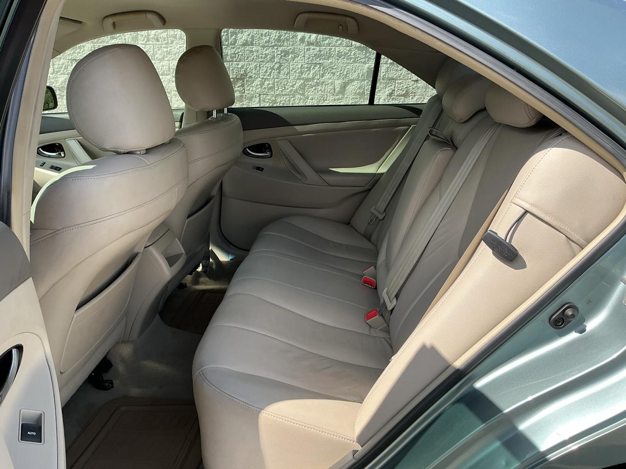 Toyota Camry Base 2011