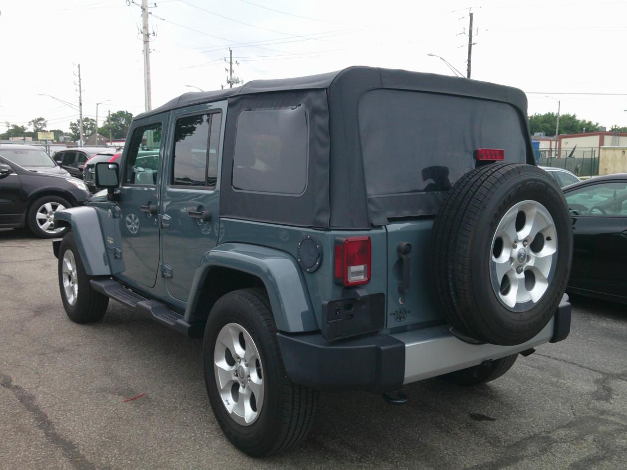 Jeep Wrangler Unlimited Sahara 4WD 2015