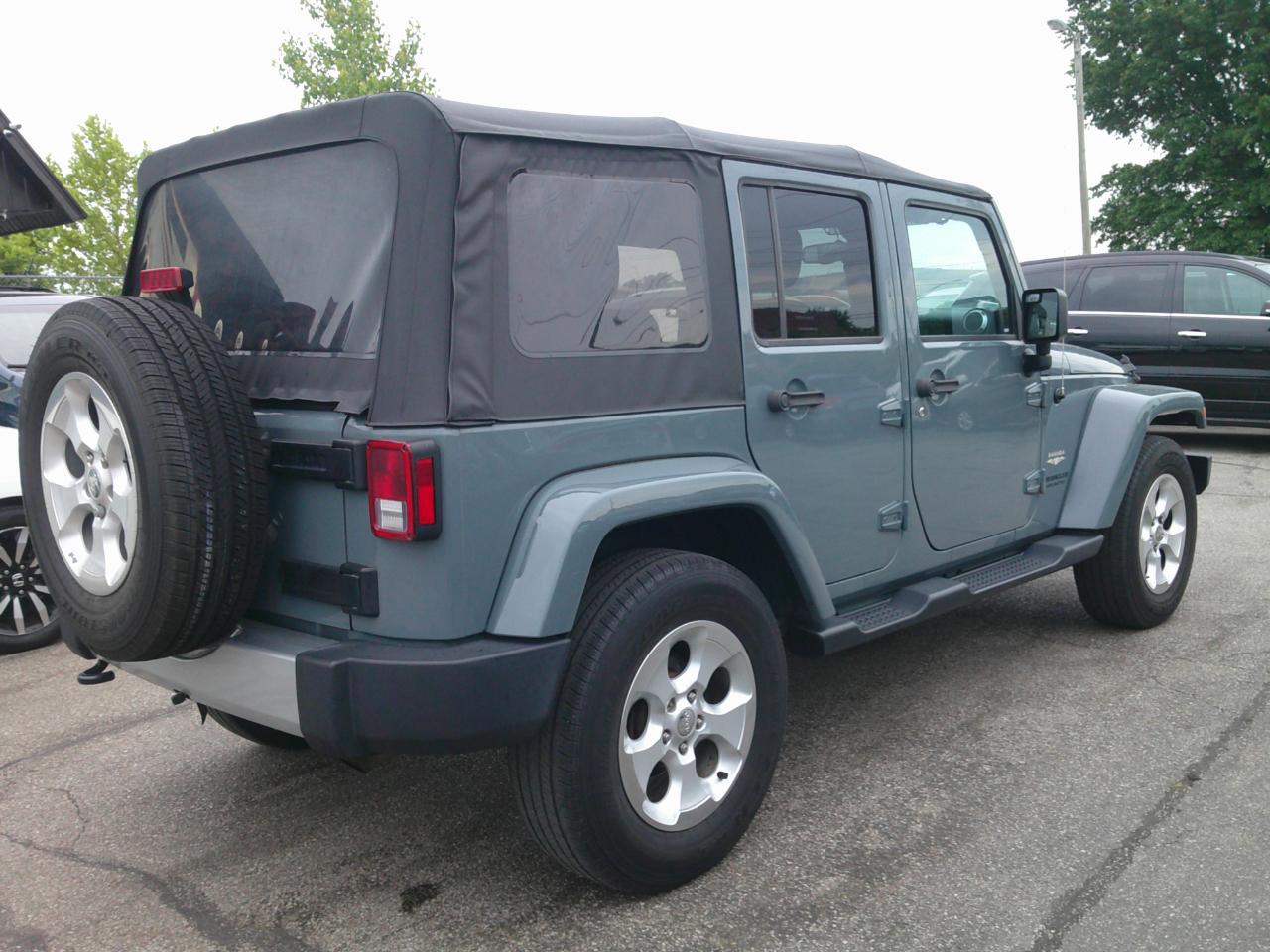 Jeep Wrangler Unlimited Sahara 4WD 2015