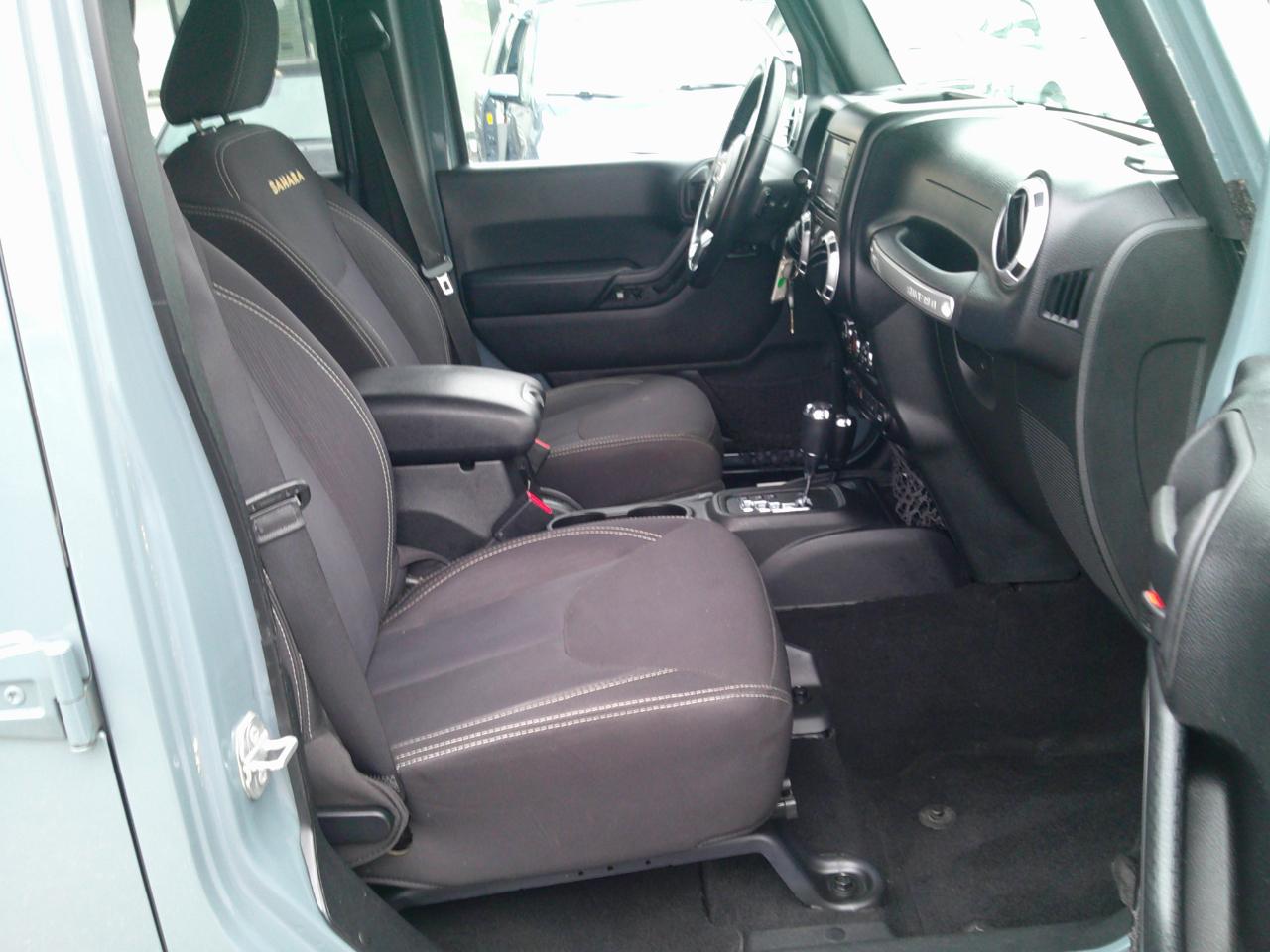 Jeep Wrangler Unlimited Sahara 4WD 2015