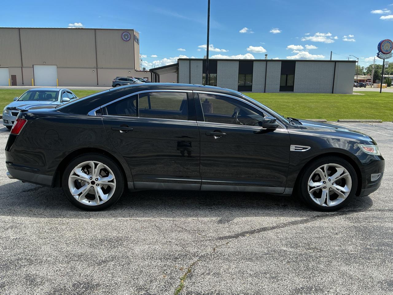 Ford Taurus SHO AWD 2011