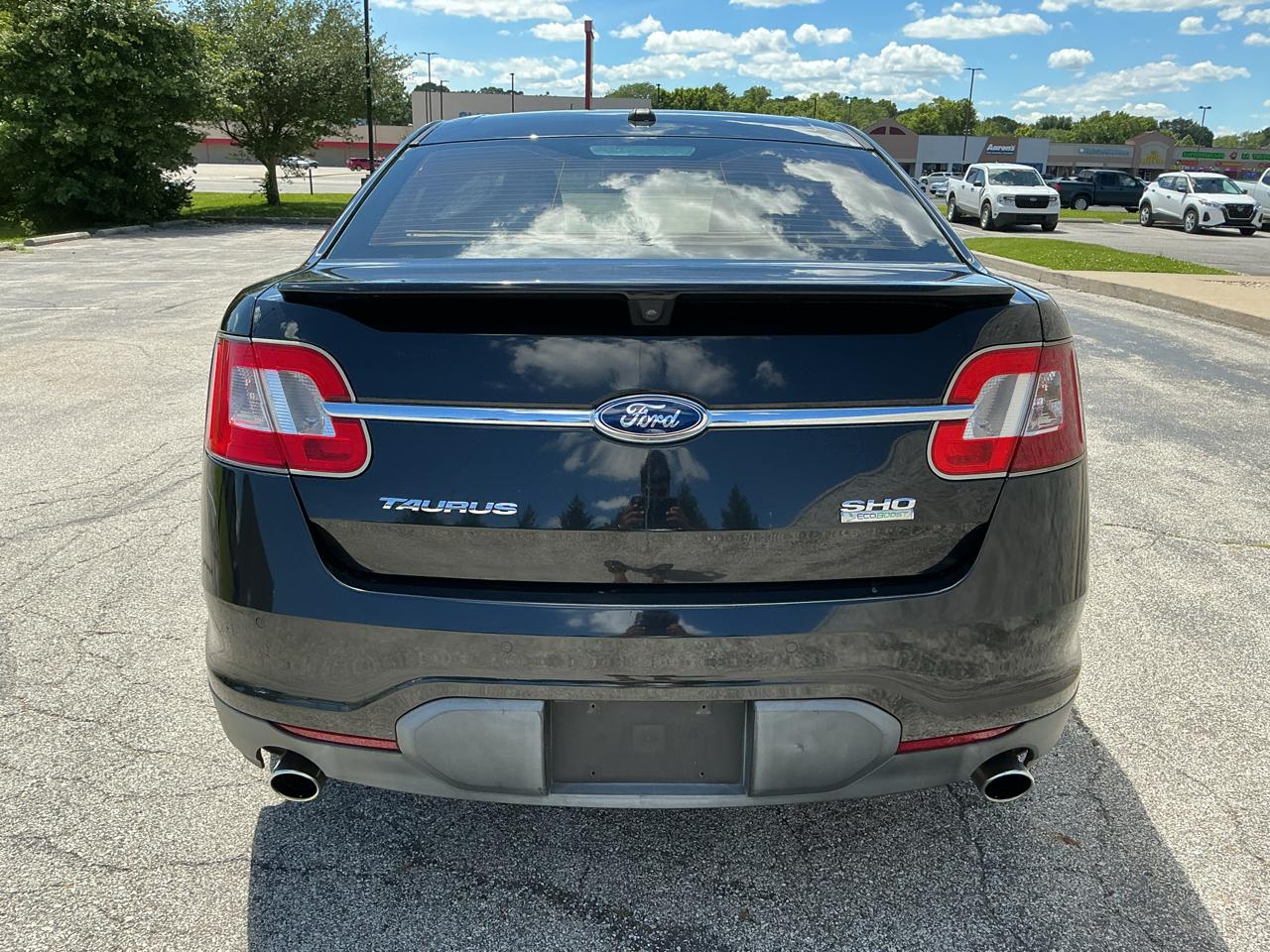Ford Taurus SHO AWD 2011