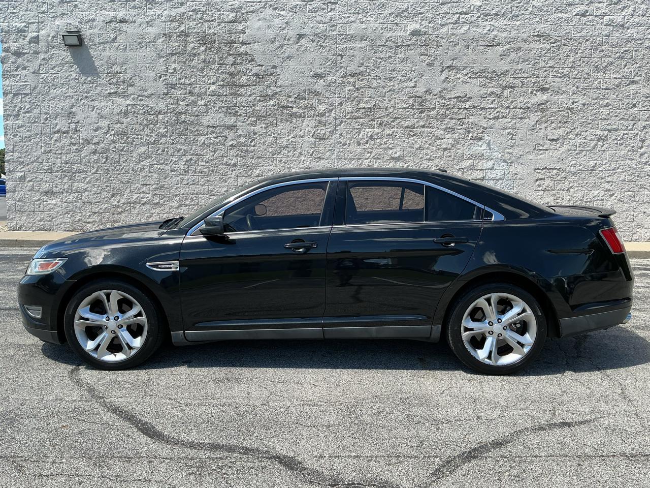 Ford Taurus SHO AWD 2011