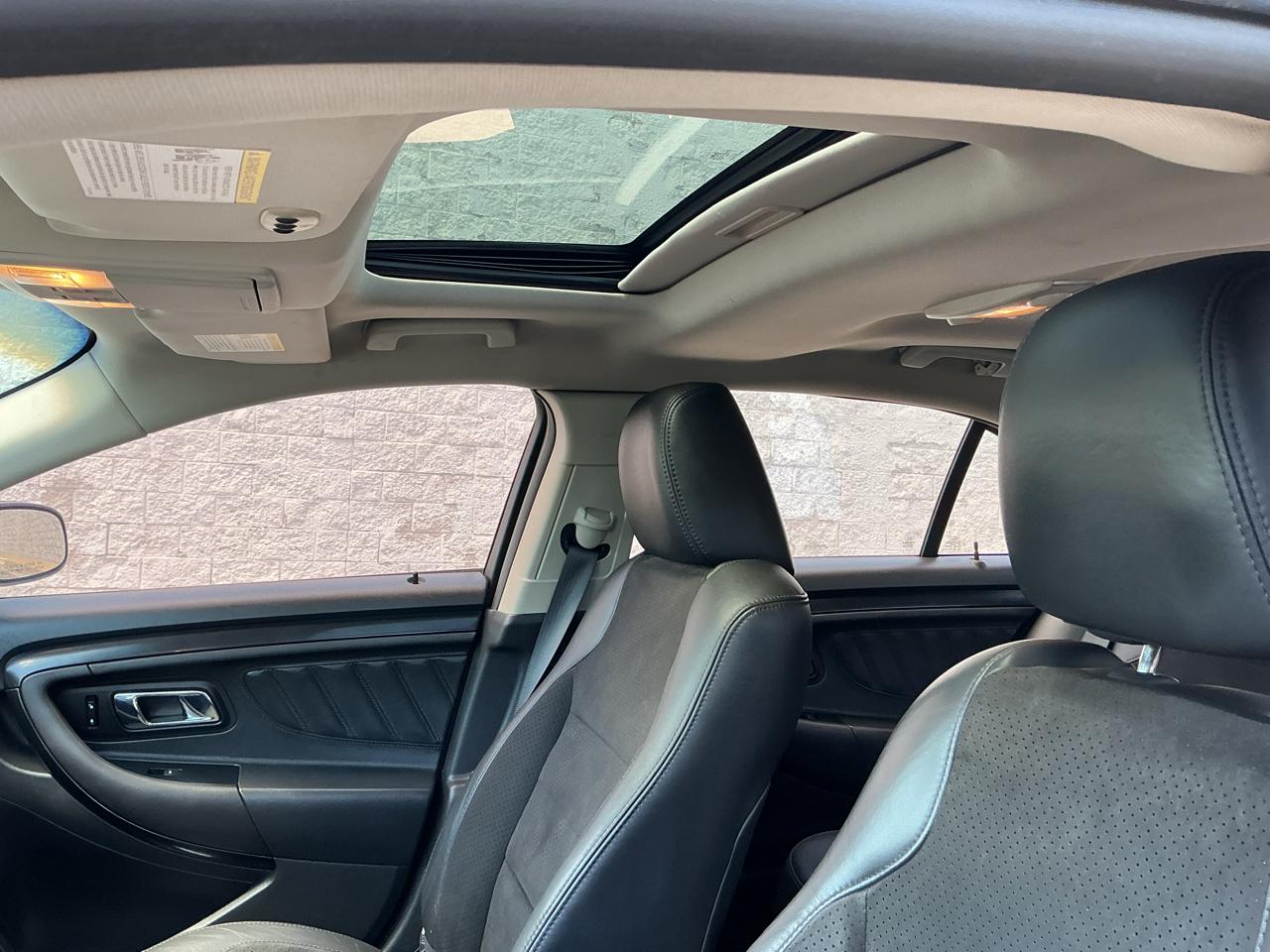 Ford Taurus SHO AWD 2011