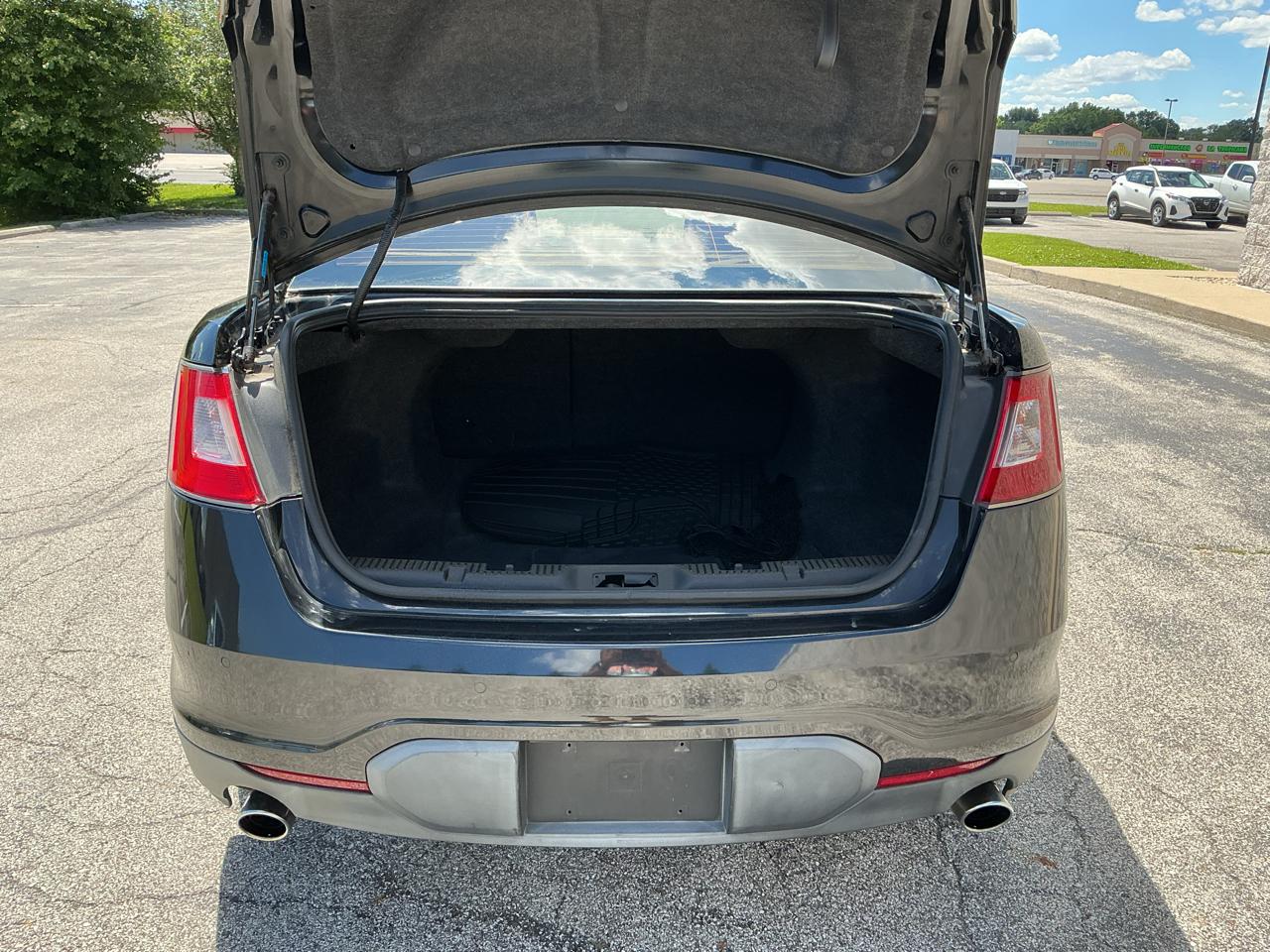 Ford Taurus SHO AWD 2011