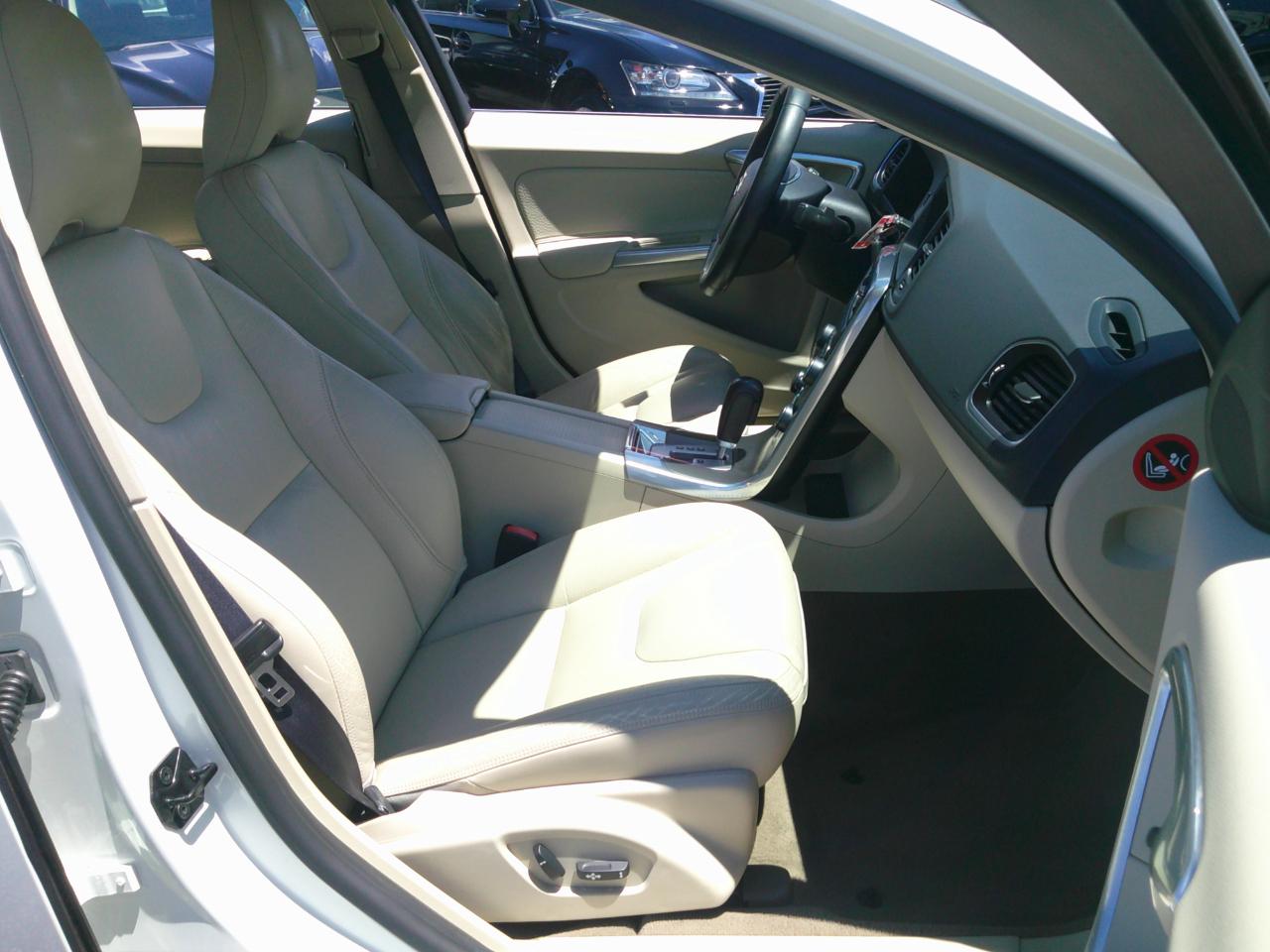 Volvo S60 T5 2012