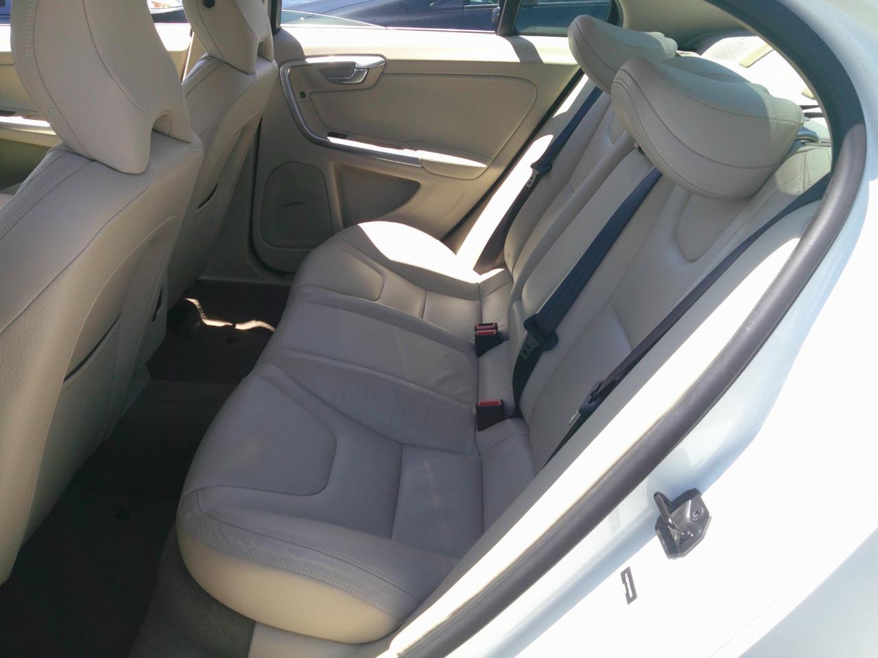 Volvo S60 T5 2012