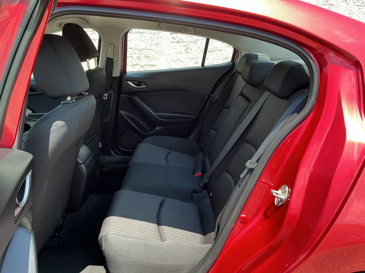 Mazda MAZDA3 i Touring AT 4-Door 2014