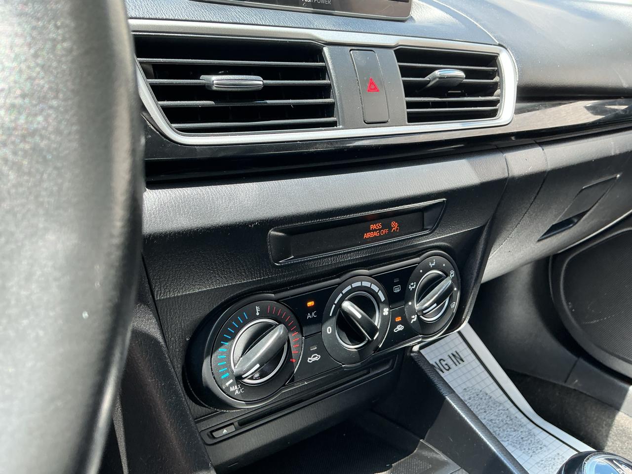 Mazda MAZDA3 i Touring AT 4-Door 2014