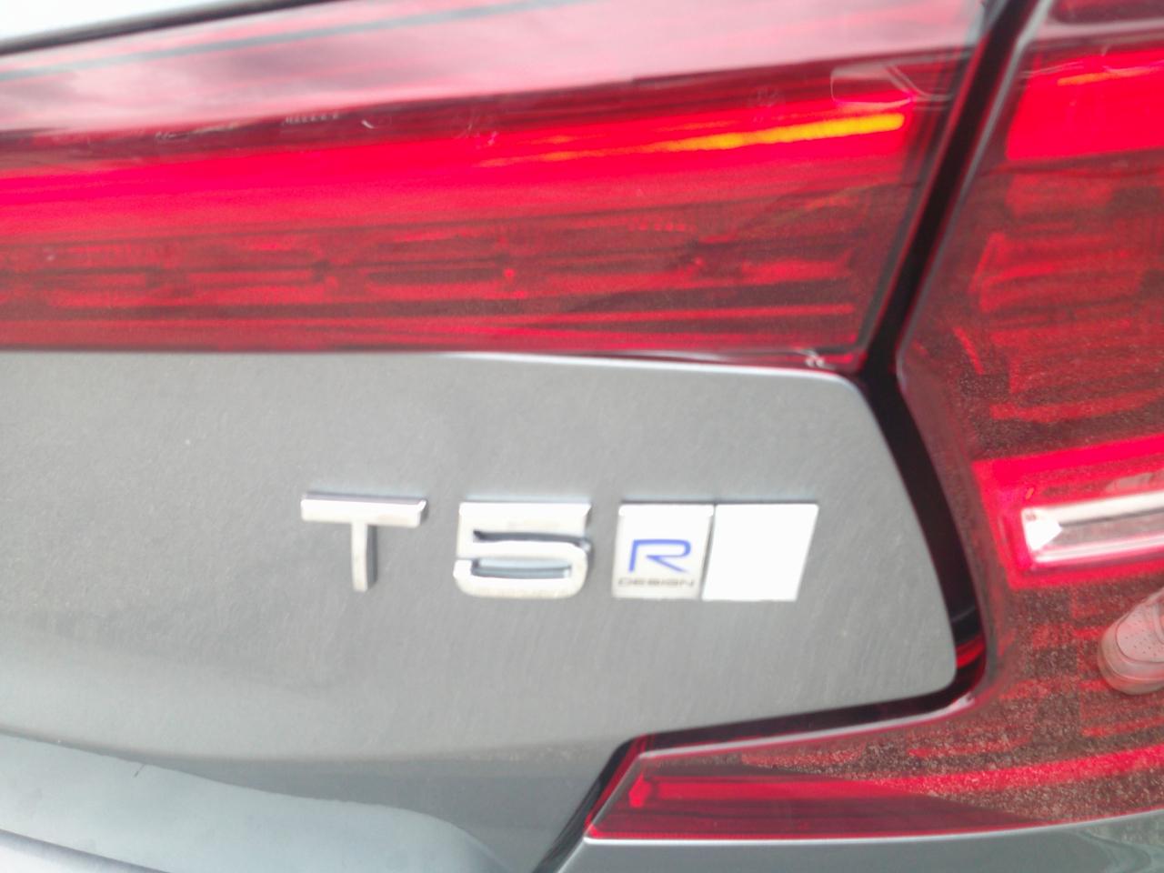 Volvo S60 T5 R-Design 2020