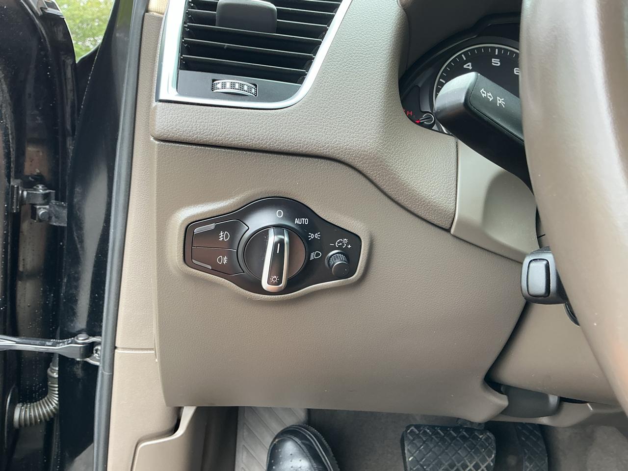 Audi Q5 2.0T Premium quattro 2016