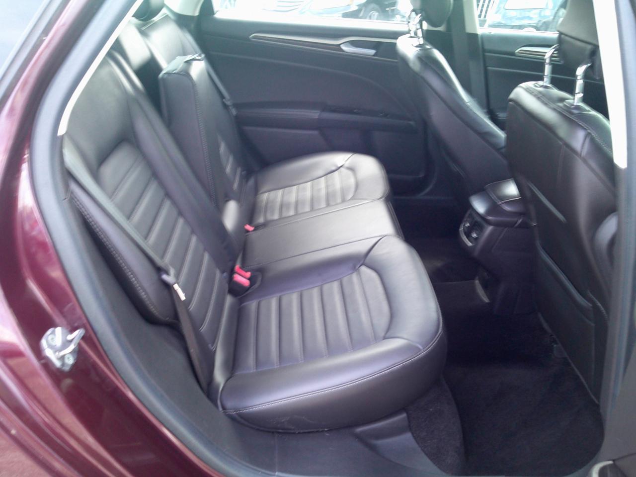 Ford Fusion SE 2013