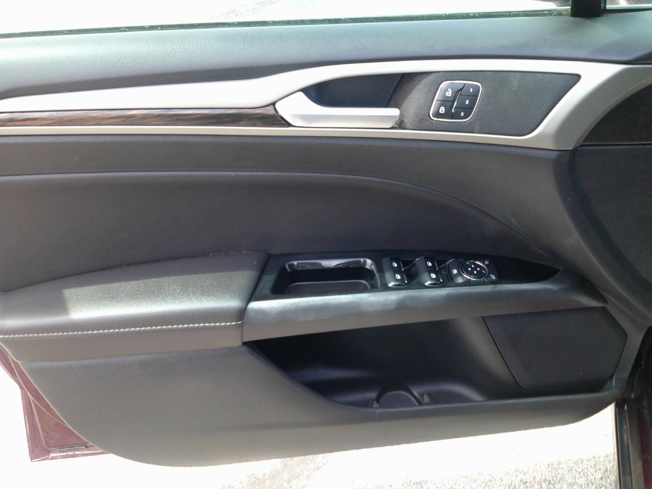Ford Fusion SE 2013