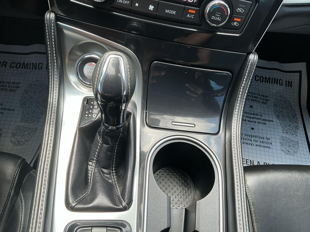 Nissan Maxima 3.5 SV 2022